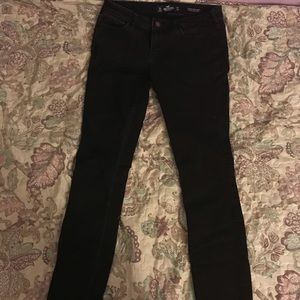 Hollister Black Low-Rise Super Skinny Jeans